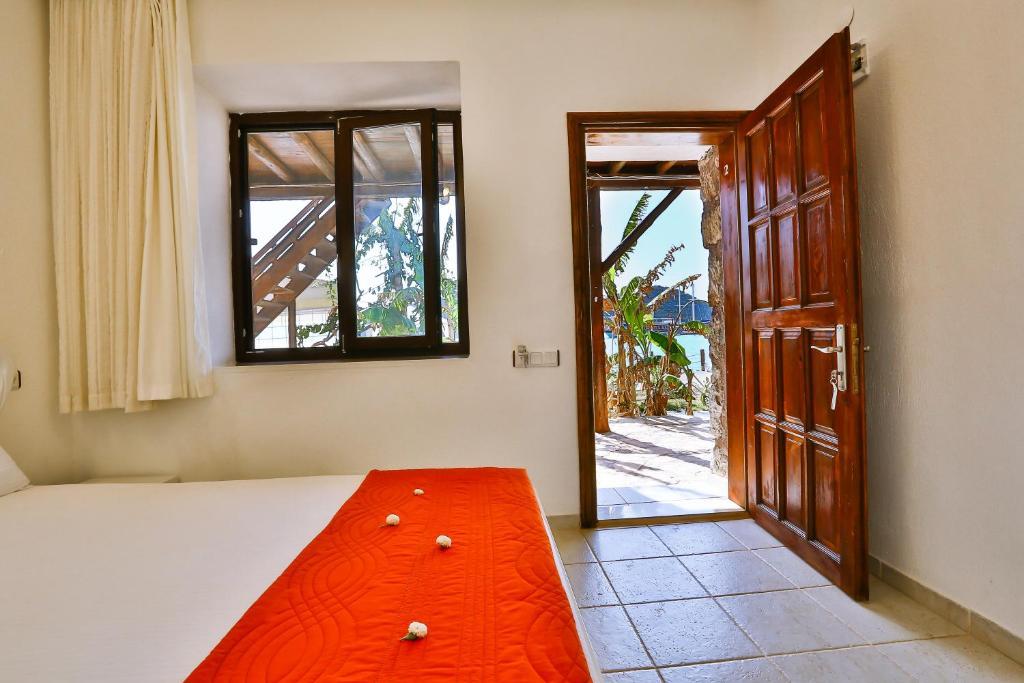 Kekova Theimussa Kaleucagız Exterior foto